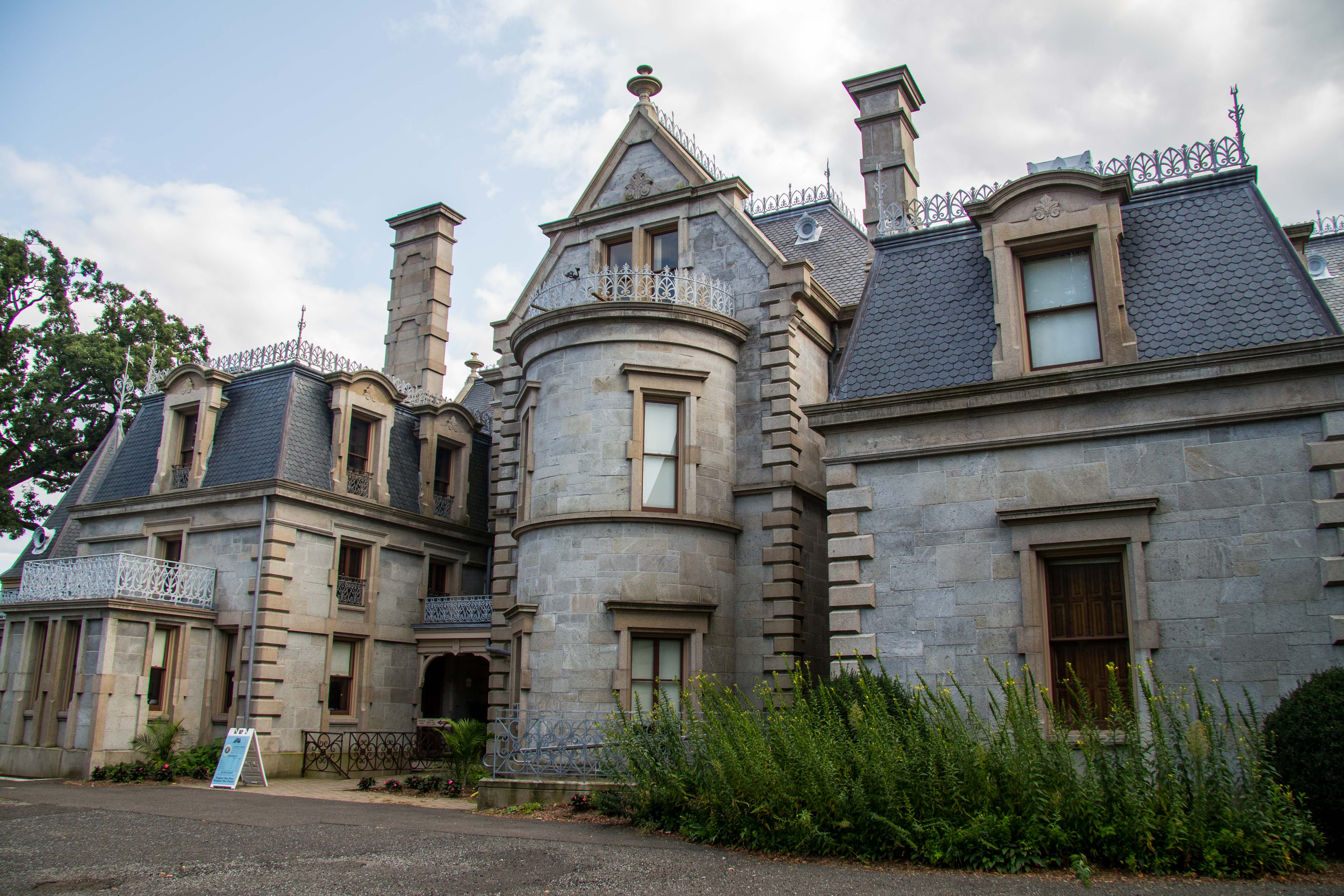 inside-the-lockwood-mathews-mansion-lost-in-the-lens